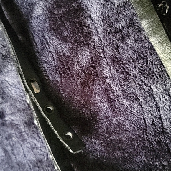 Vintage Chanel Velvet and pearl button belt.... - Picture 3 of 12